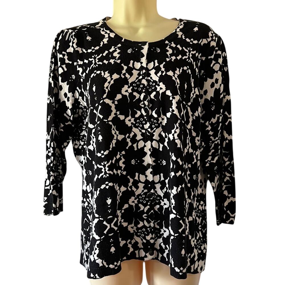 GNW Black & White Floral Print Cardigan Sweater Woman Medium Button Up Preppy